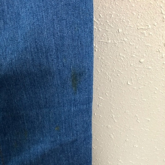 Wrangler Light Wash Jeans w/ spot on knee w/ hook closure Men's 44 x 30 - Picture 11 of 12